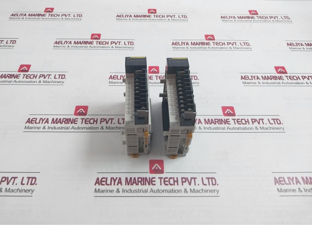 Omron Cqm1-oc222 Output Unit 94V-0 8 Point