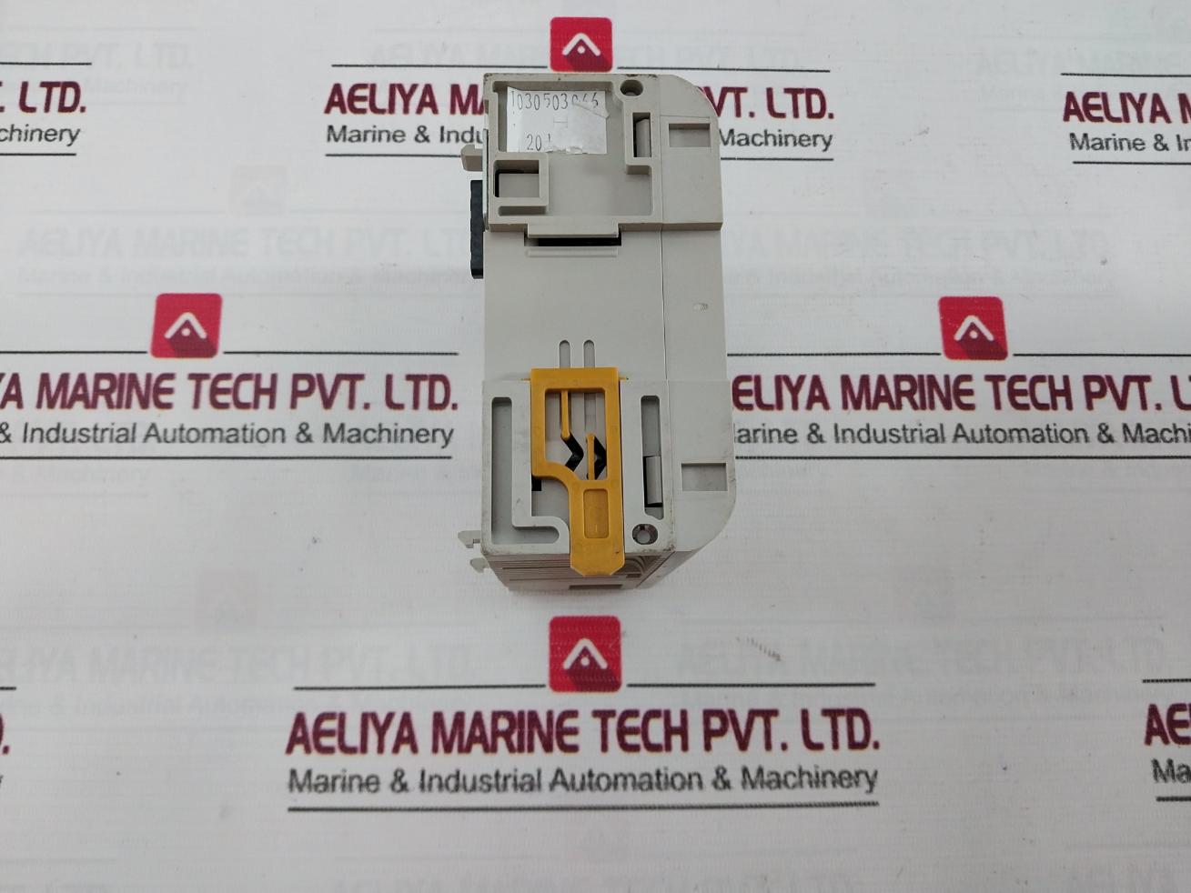 Omron Cqm1-pa203 Power Supply Unit 5V Dc 3.6A