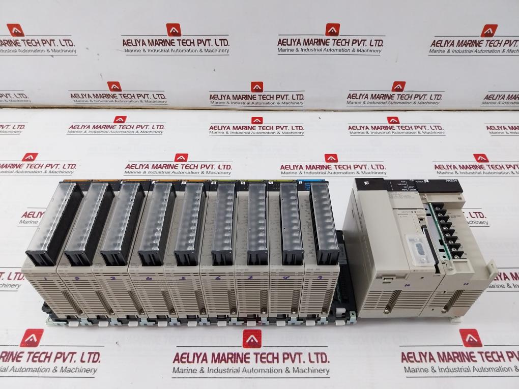 Omron Cs1W-ia211 Plc Programmable Controller I/O Unit Ac100-240V 50/60Hz 120Va