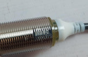 Omron E2A-m18Ks08-wp-c2 Proximity Sensor New