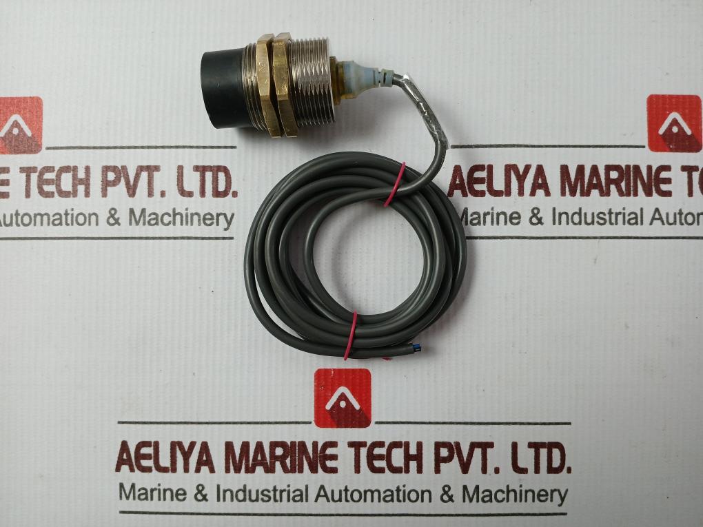 Omron E2A-m30Kn20-wp-b1 Proximity Sensor 2 Meter 12 To 24Vdc