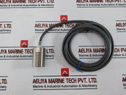 Omron E2E-x10F1 Photoelectric Sensor