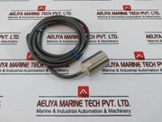 Omron E2E-x10F1 Photoelectric Sensor