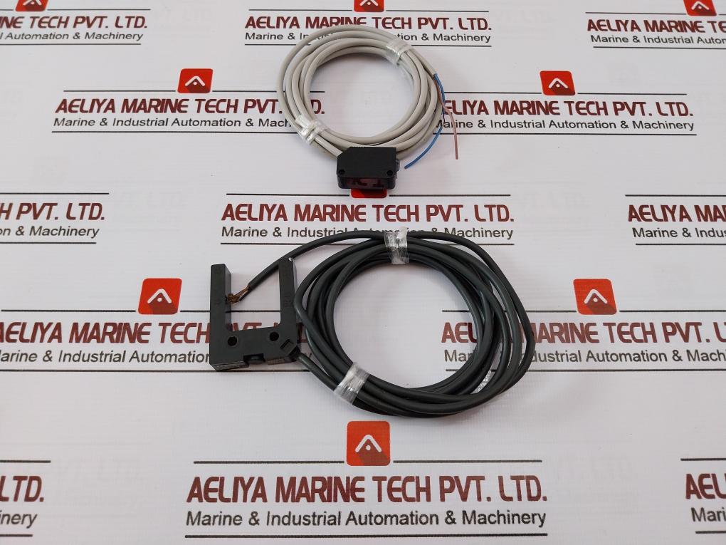 Omron E3Z-g61 Photoelectric Switch Sensor Iec60529-ip64, 25/40Ma Max