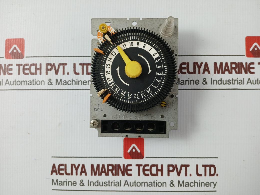 Omron H2E Time Switch 15A 250Vac 50/60Hz 41-10491-1 (Not Working)