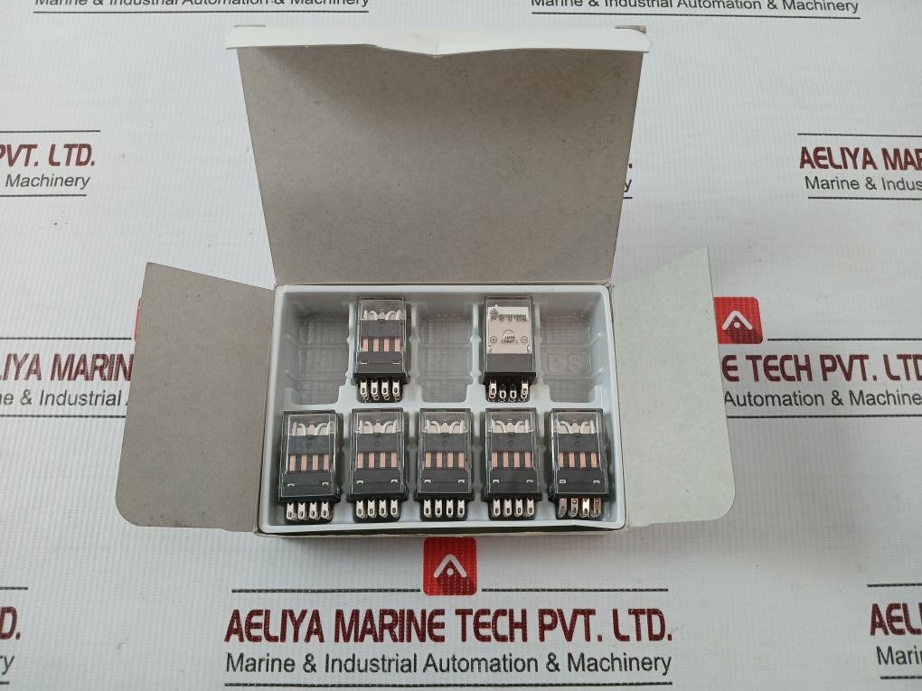 Lot Of 7x My4n Aux Relay 24vdc By Omron