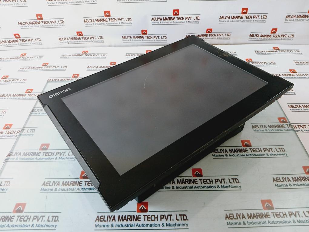 Omron Nyp25-312C1-15Wc1000 Industrial Panel Pc