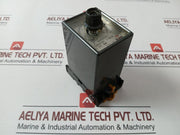 Omron Stp-nm Subminy Timer With Base 0 To 14 Hours 200/220V 250Vac 50/60Hz 7.5A