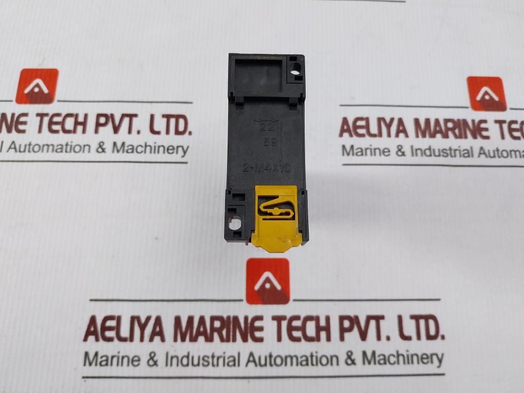 Omron My4 Power Relay With Base 24Vdc 5A 250Vac