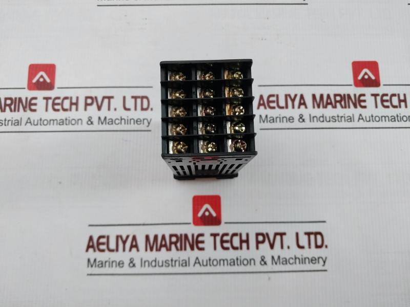 Part No. Ut150 Yokogawa 24v Ac/Dc 50/60hz Temperature Controller