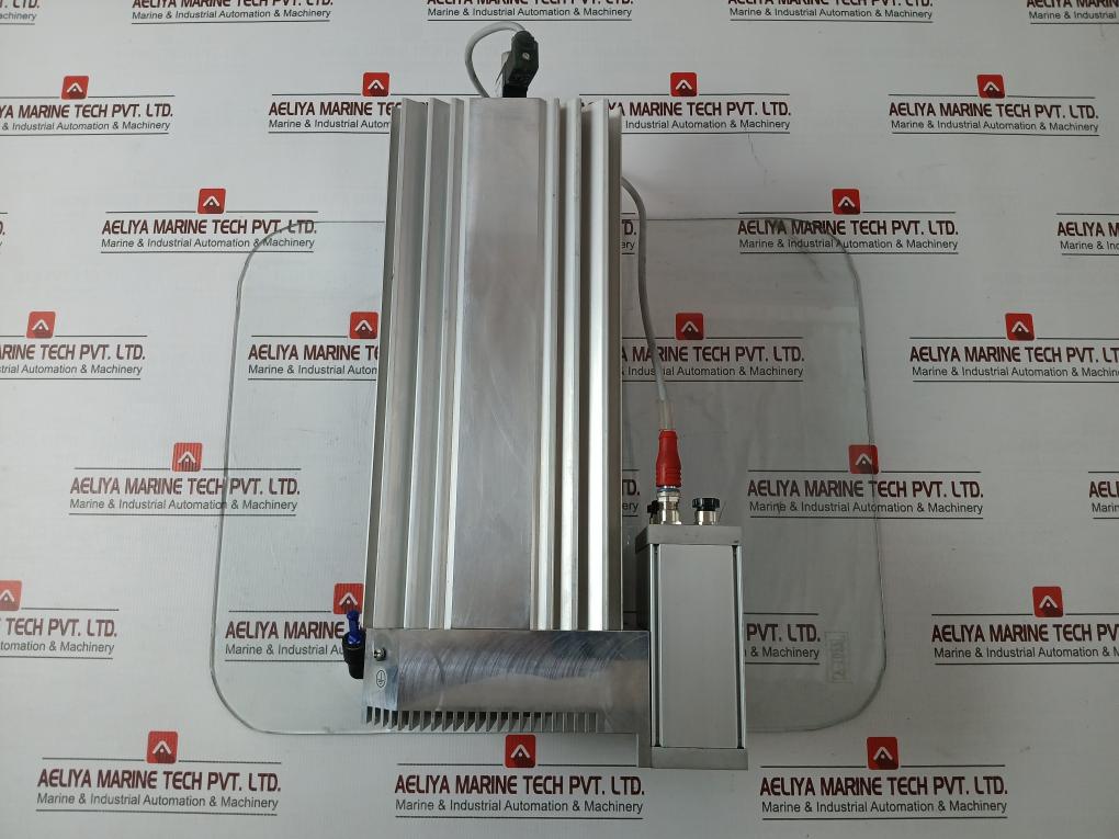 Pfeiffer Pm P04 550 Turbo Vacuum Pump Splitflow 310 60000 1/Min 1000Hz