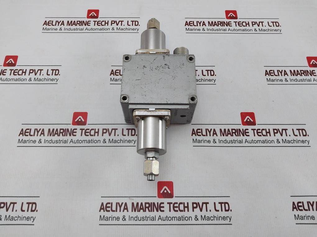 Pkc-1-0M5-01A 0,2...2,5 Kgf/Cm2 Pressure Switch 7432941