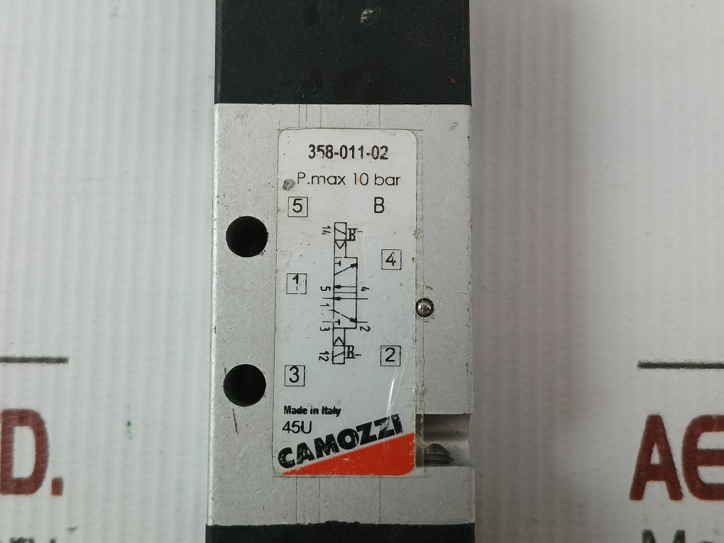 Pneumatic Solenoid Valve P. Max-10 Bar By Camozzi 358-011-02