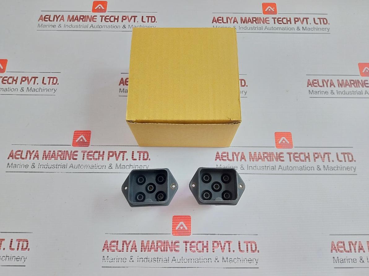 Ppc 25r-5-A Female Power Connector 30a 250vdc Well Shin - 70 Gm