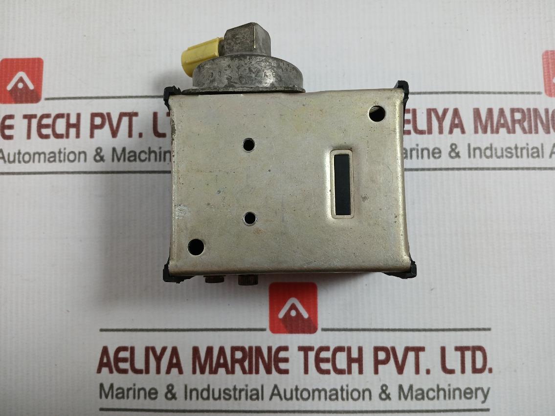 Ranco 011-1754-70 Pressure Control Switch Open On Rise 120–240Vac