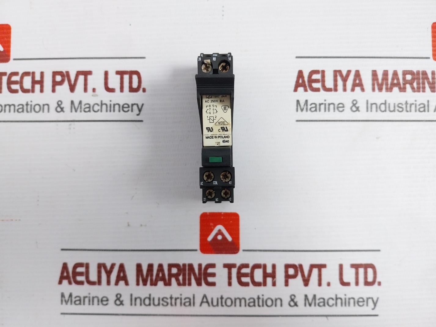 Relay With Socket Relpol Rm84-2312-25-1024 8a 250vac