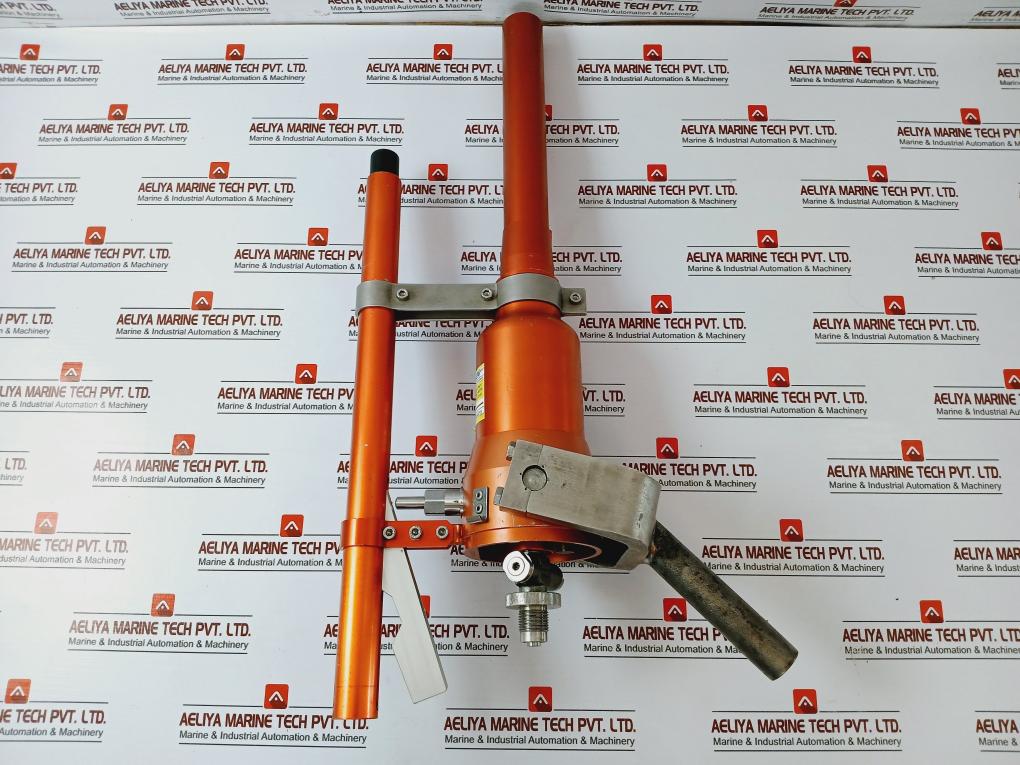 Restech Plt Pneumatic Line Thrower With Projectile 2101 – Aeliya Marine