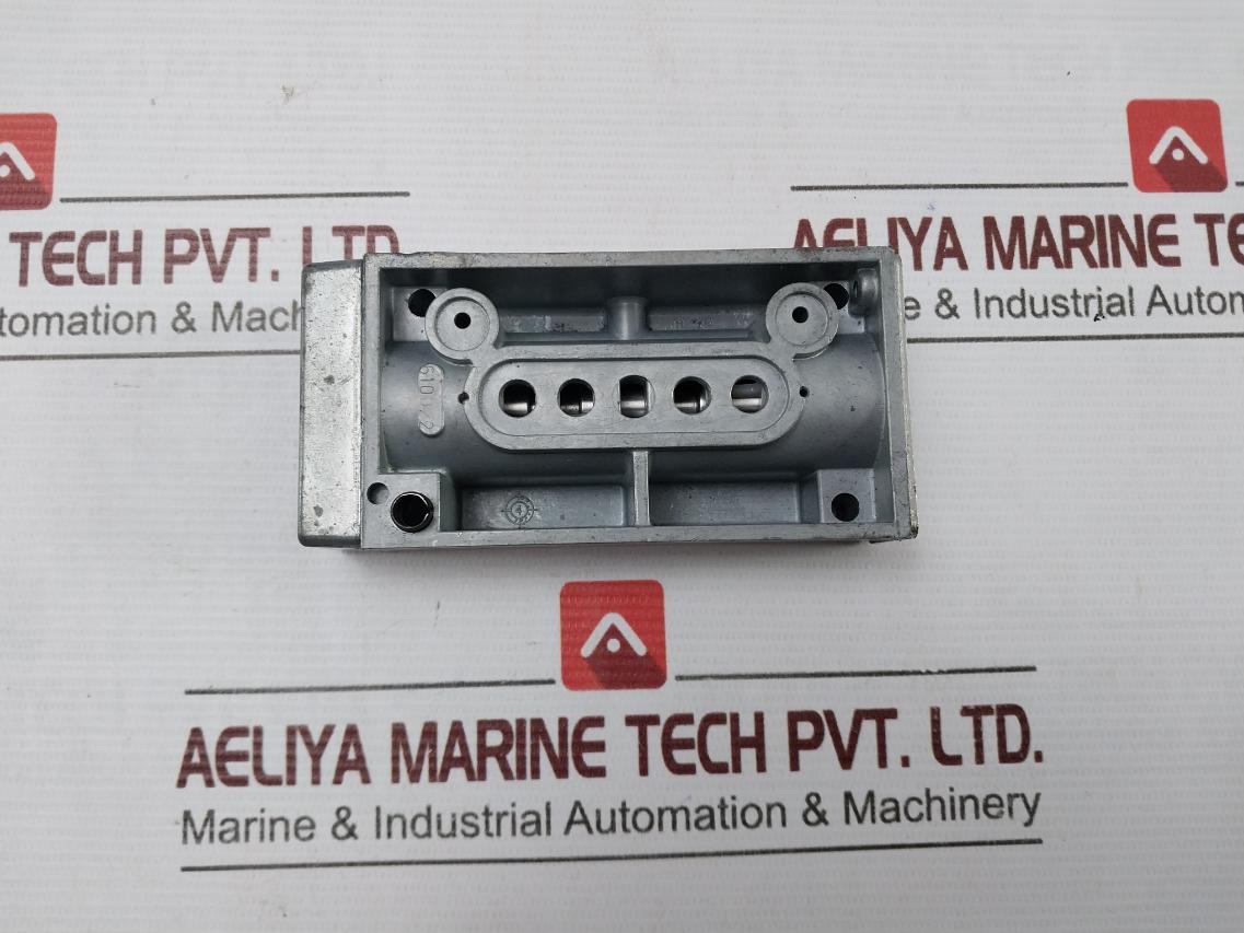 Rexroth 5710050510 Pneumatic Directional Control Valve 05W12