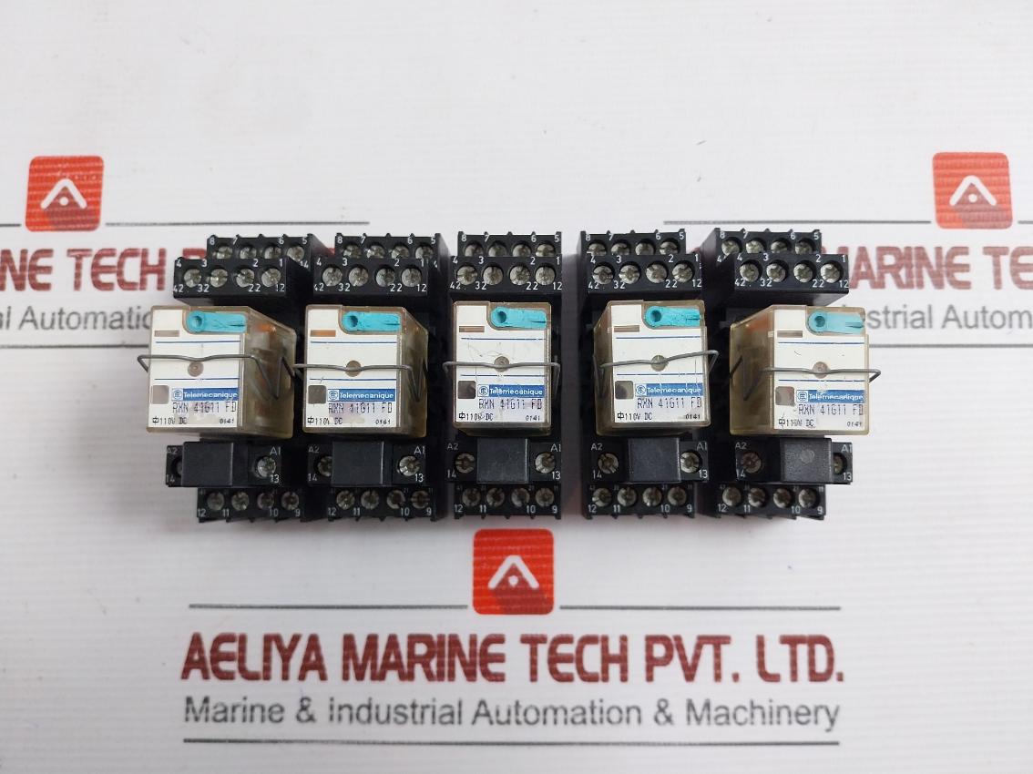 Rxn 41g11 Fd Relay With Socket 5a 250vac 110vdc Brand Telemecanique