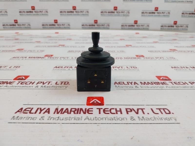 Sakae 40Jbk-xi-10R1G 10KΩ Linear Potentiometer No. 4
