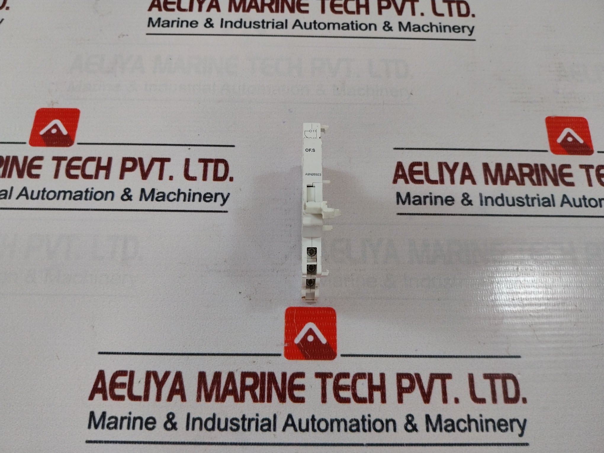 Schneider Electric A9N26923 Auxiliary Contact 50-60Hz