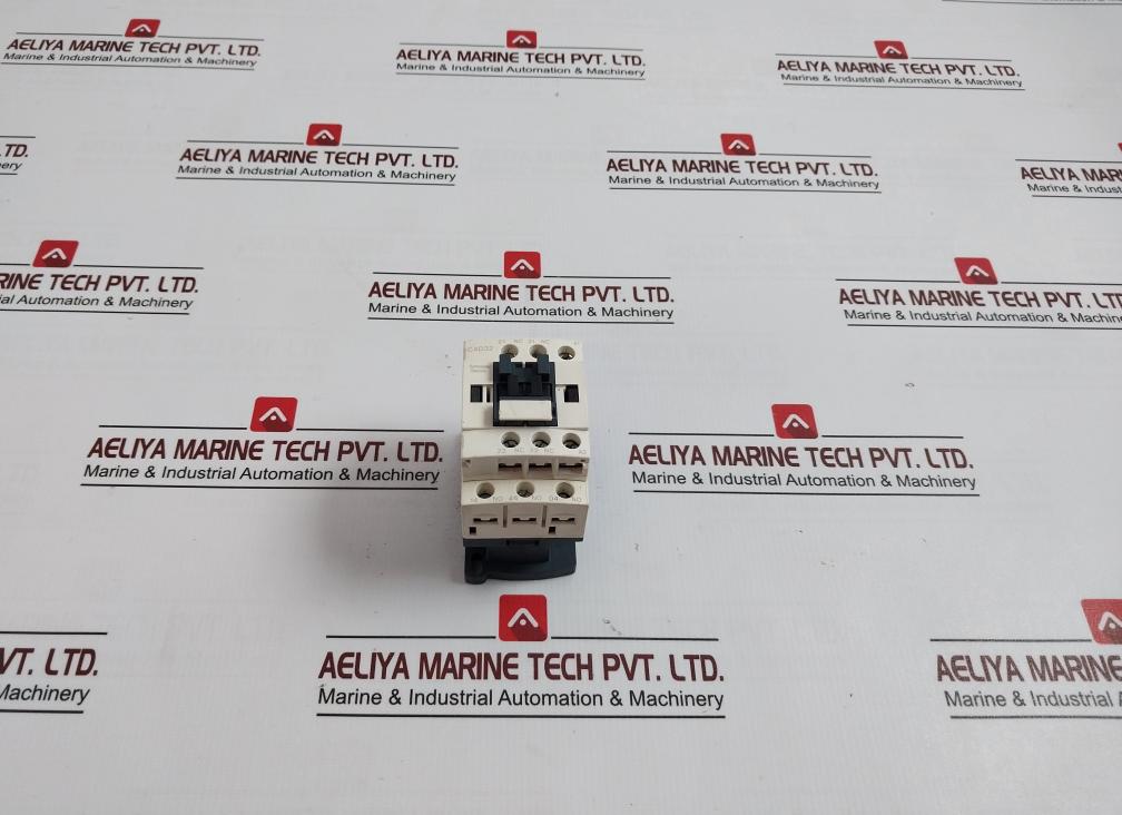 Schneider Electric Cad32 Control Relay W/ Contactor Jis C8201-5-1 48V 50/60Hz