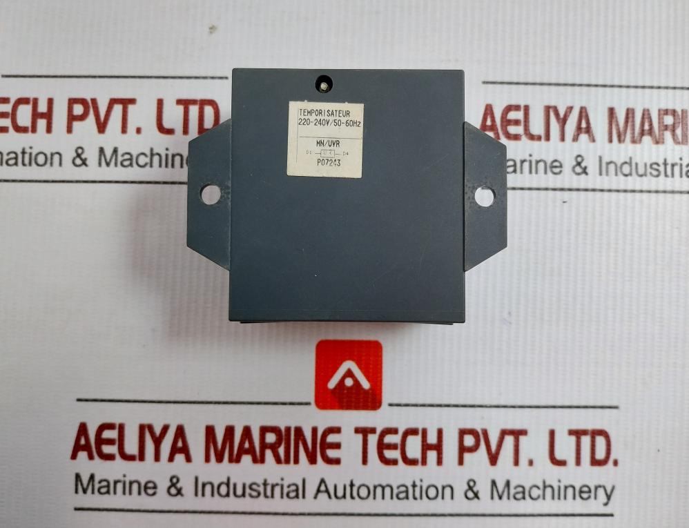 Schneider Electric Compact Time-Delay For Uvr