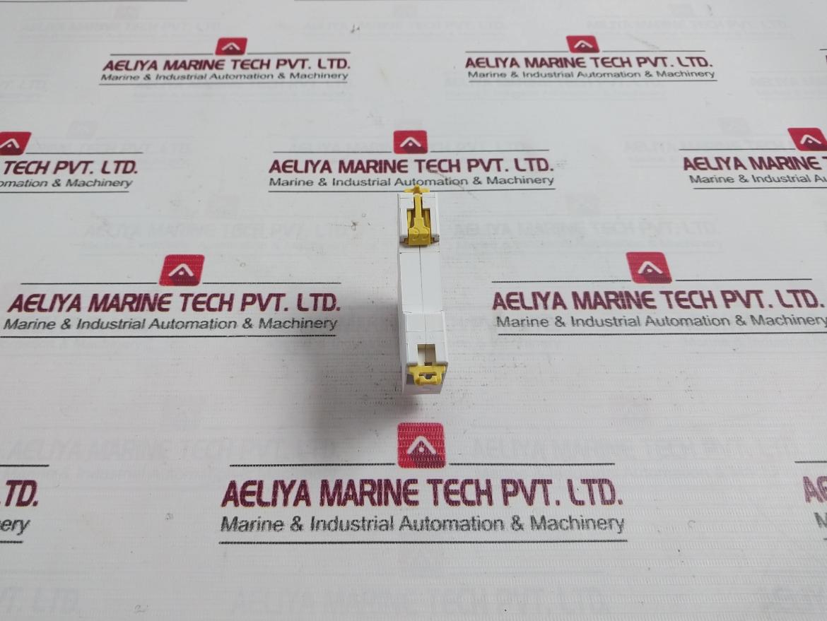 Schneider Electric Cs 30323 Contactor 20A 250V A9E18072