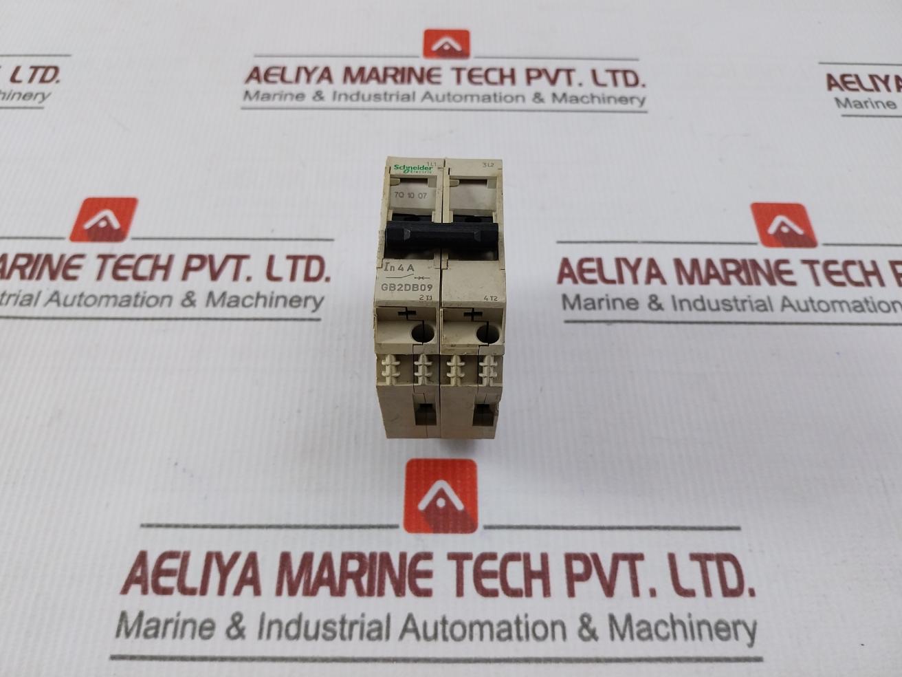 Schneider Electric Gb2Db09 Circuit Breaker 415V 50/60 Hz