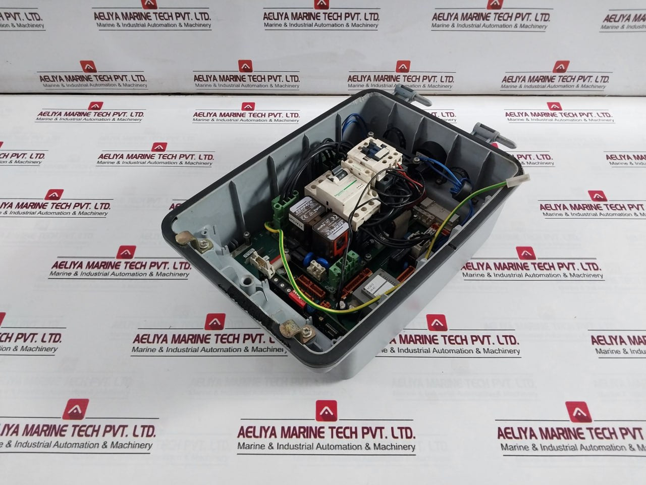 Schneider Electric Gv2-le16 14A Electrical Control Panel 2Hp/240Vac P.Pole