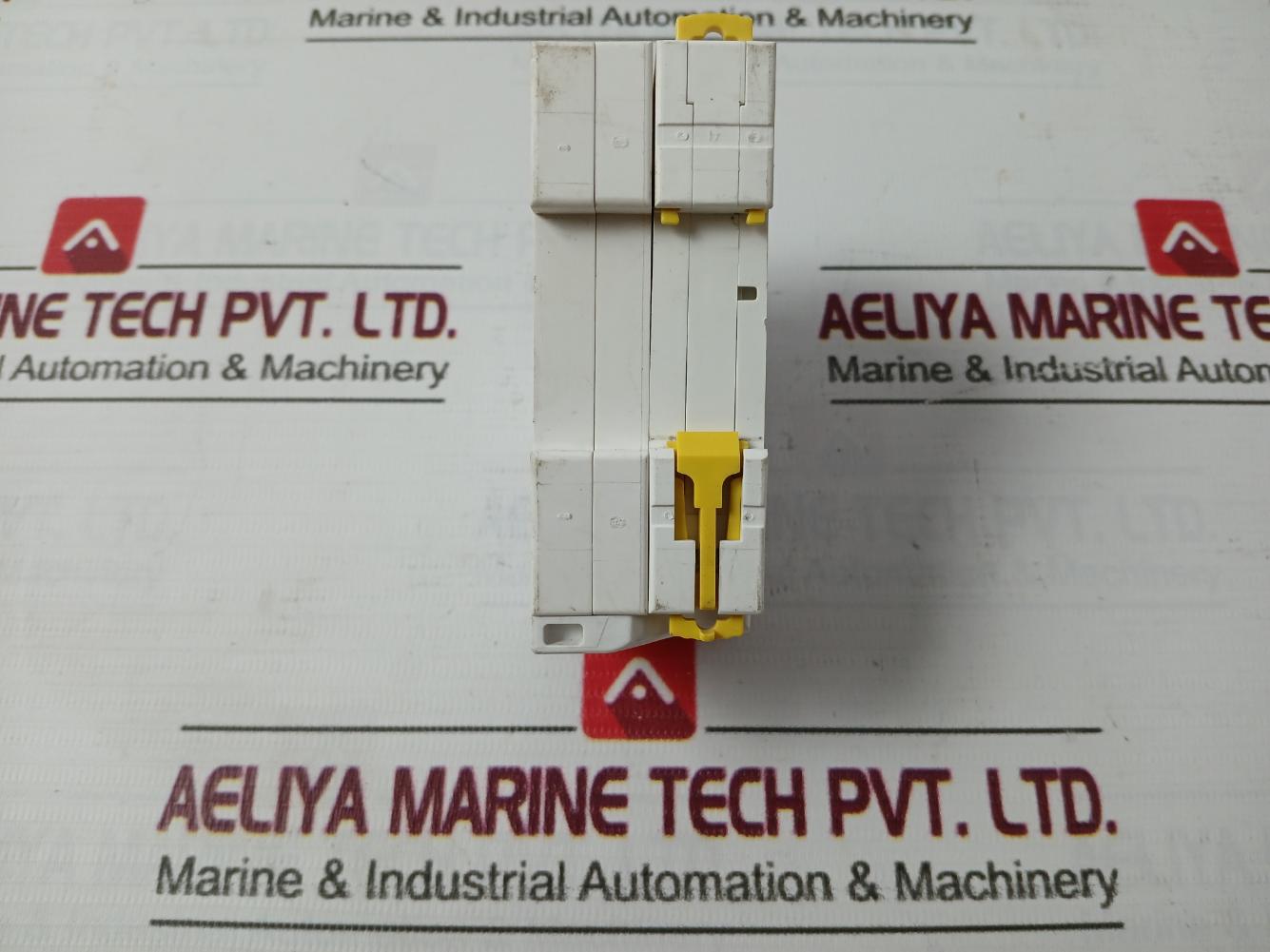 Schneider Electric Idpna Residual Current Breaker 30°C 50Hz