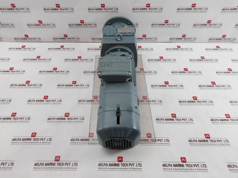 Sew-eurodrive Drn90L4/Be1Hf/Fg/Es7C Geared Motor Ct 700-1800Rpm 1.5Kw