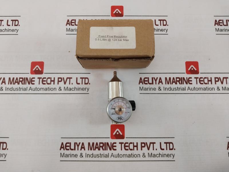 Sgi 0.5 L/Mn Fixed Flow Regulator 0 To 1800 Psi 0 To 124 Bar