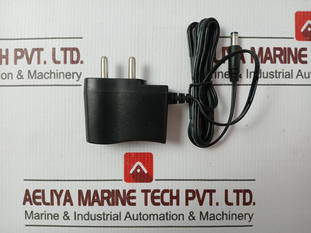 Shenzhen Samson S050100-in Travel Charger 100-240V 50/60Hz 0.4A