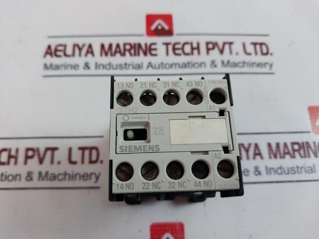 Siemens 3Th2022-0Af0 Contactor Relay 110V 50Hz 132V 60Hz