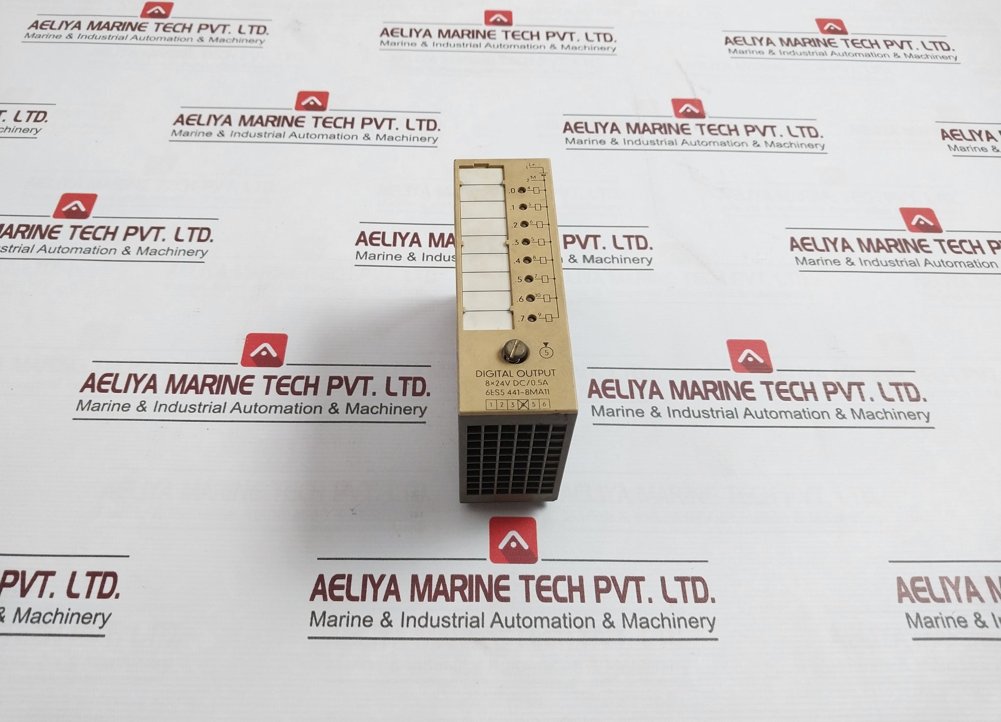 Siemens 6Es5 441-8Ma11 Digital Output Module 8X24V Dc/0.5A