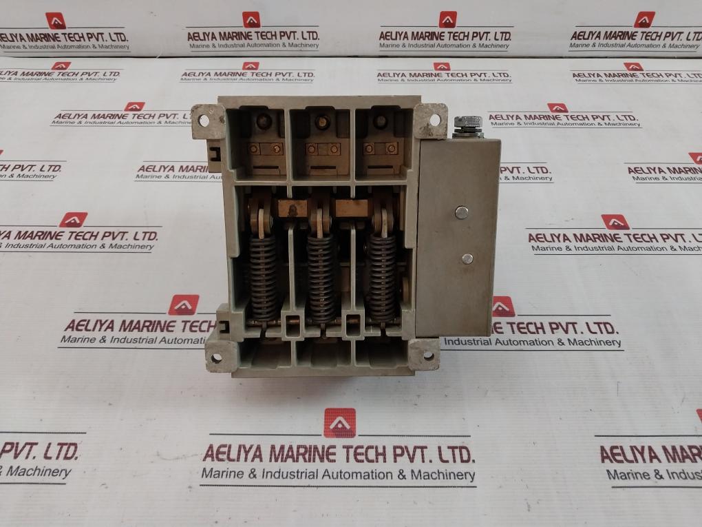 Siemens 3Ke20 Switch Disconnector With Handle 500V 200A 6A4