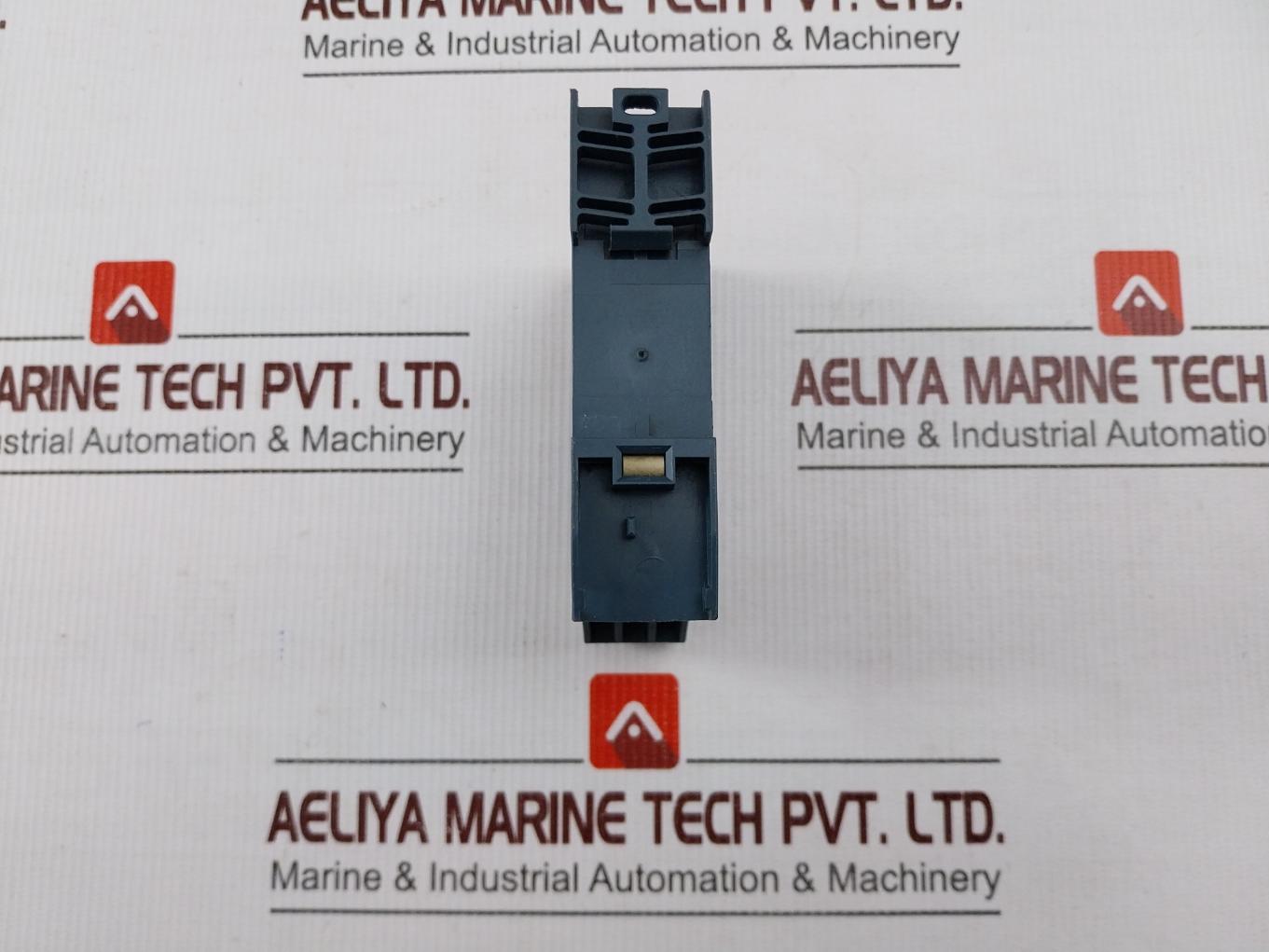 Siemens 3un2100-0an7 220-240v 50/60hz Thermistor Motor Protection Relay