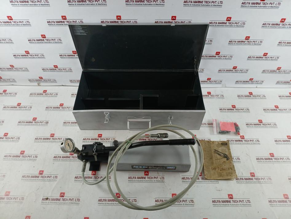 Skf Tmjl 50 Hydraulic Pump With Wika Gauge 50Mpa 7250 Psi Set