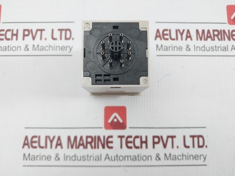 Solid-State Multi-Functional Timer Relay By Omron 0-1.2 Sec H3cr-A8