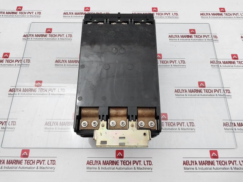 Square D Le36225ls