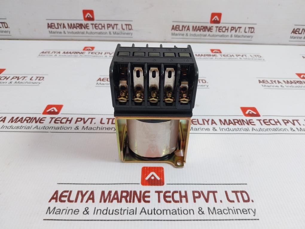 Src-50-4-G-Magnetic-Contactor-24-Vdc-18W-Fuji-Electric-208924-1