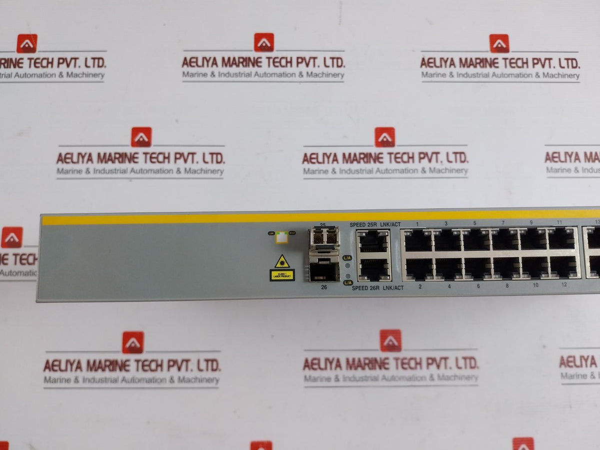 Stackable Fast Ethernet Edge Switch Allied Telesis At-8000s/24