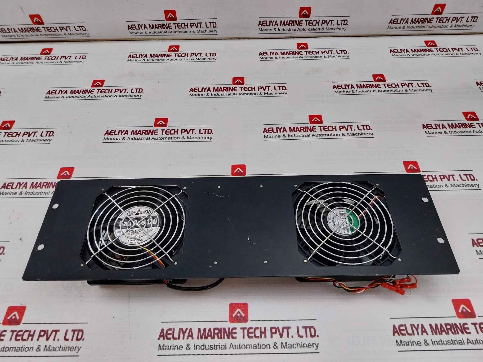 Sunon Eec0382B1-000U-f99 Axial 109R1224H137 80363001-001 9.2W Fan Assembly Panel