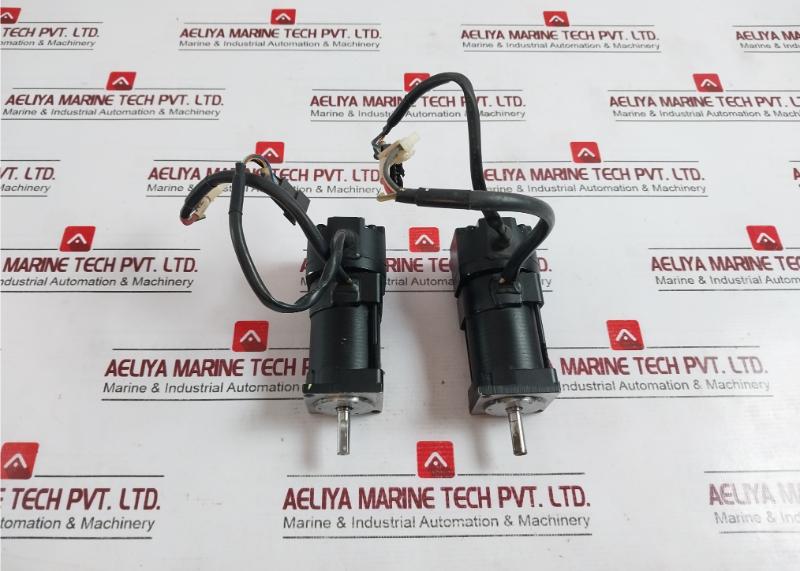 Tamagawa 4503N4023E200 Ac Servo Motor 100W 200V 