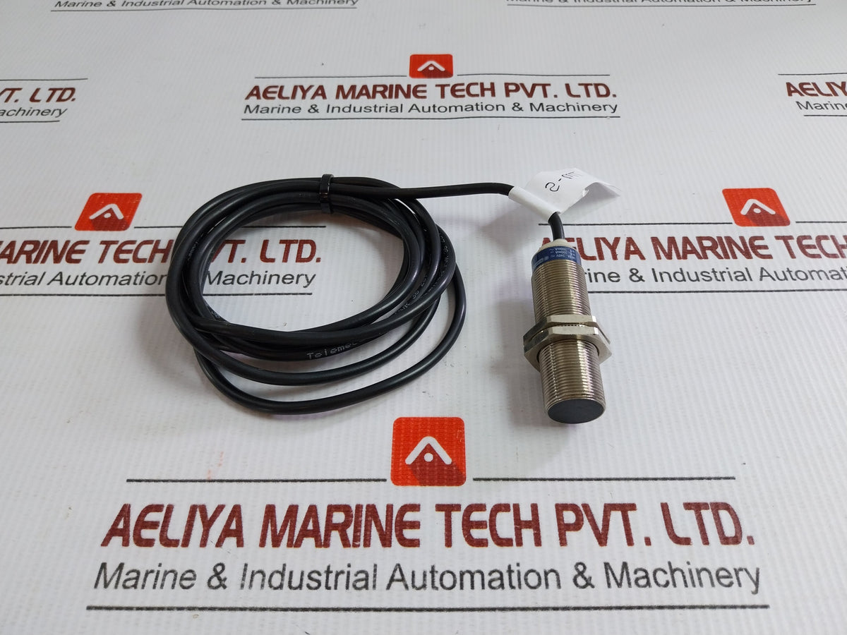 Telemecanique-Proximity-Switch-Sensor-24-240v-Ac-Dc-Xs618b1mbl2-1