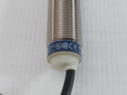 Telemecanique-Sensors-Inductive-Proximity-Sensor-12-48-Vdc-Xs618b1nbl2-In-New-10