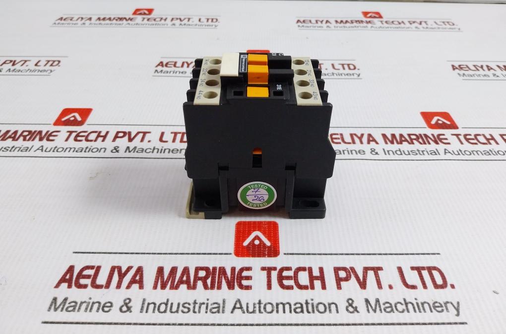 Telemecanique Electric Contactor Relay 110v 50/60 Hz Ca2 Dn31