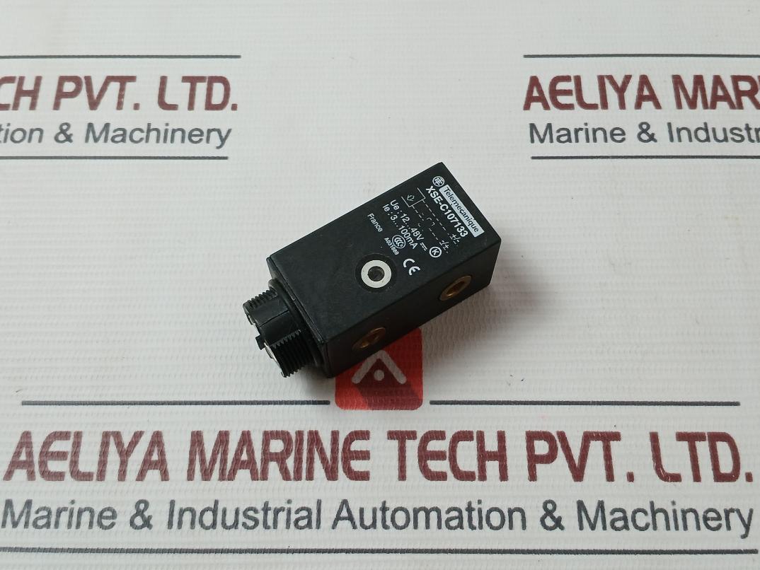 Telemecanique Xse-c107133 Inductive Proximity Sensor 12â€“48V Dc 3â€“100 Ma