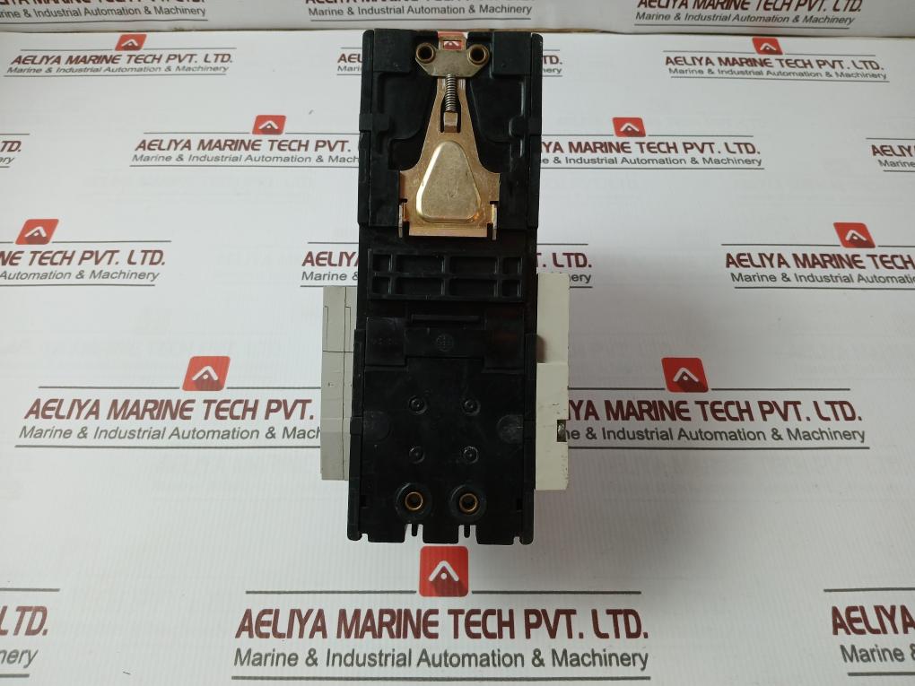 Telemecanique Ld4-lc130 Coil Integral 32 Motor Starter 220-240V 60Hz